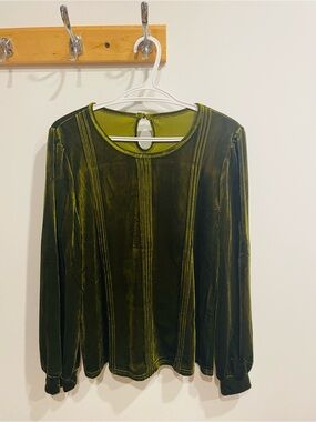 Elegant Green Velvet Women's Top